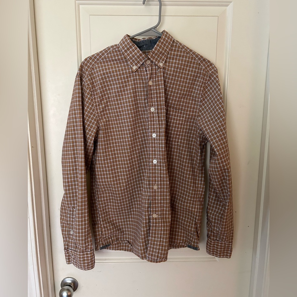 GAP button down: plaid